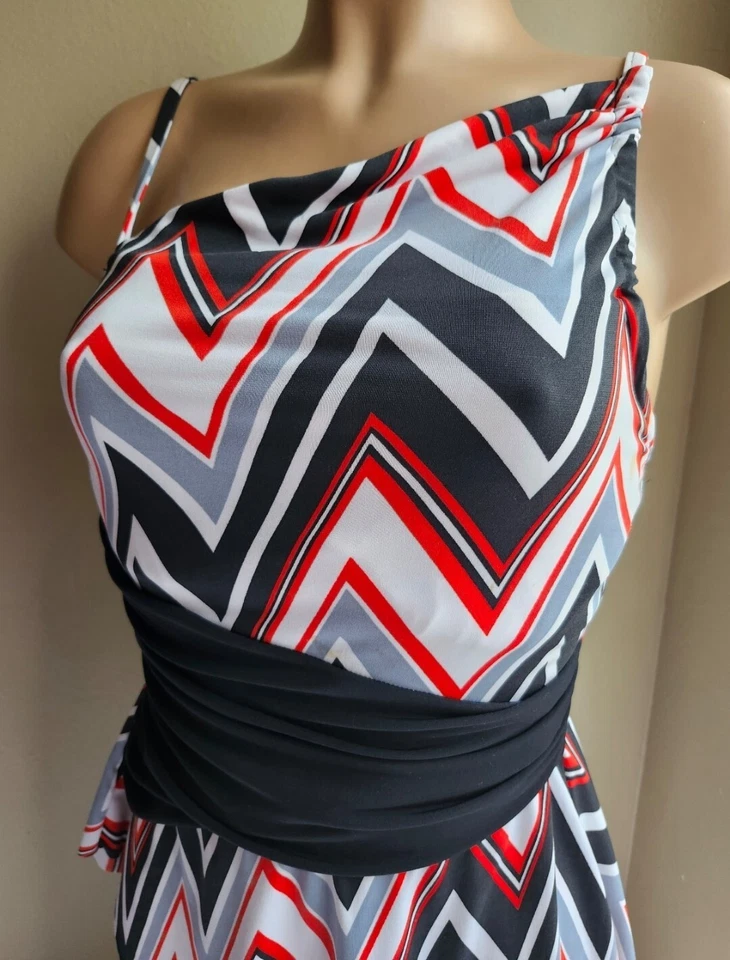 Top de baño Tankini Magicsuit talla 8 Foto 4 de 4