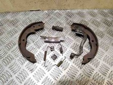 NISSAN JUKE F15  Bremsbeläge hinten 1.6 Benzin 140kw 2012 26177385