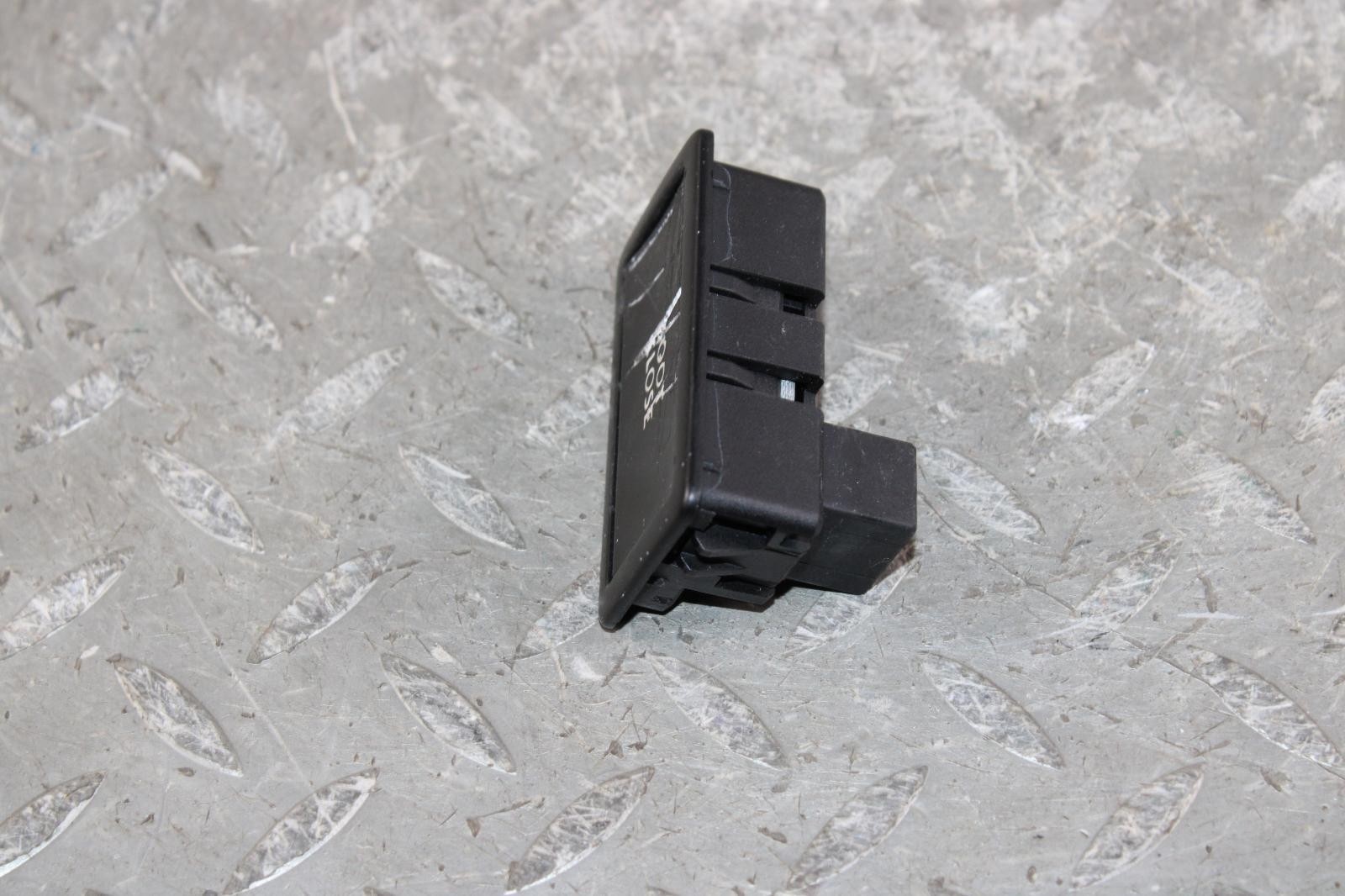 Bentley Flying Spur 2013-2018 Rear Button Black