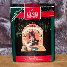 Hallmark 1992 Keepsake Ornament Special Cat Photo Holder Ornament