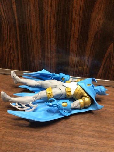McFarlane DC Multiverse Gold Label Azrael Batman Armor Walmart esclusivo - Foto 5 di 10