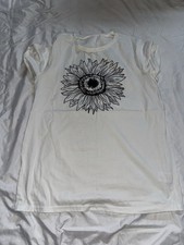 Women's White Short Sleeve T-Shirt With Black Flower Graphic Size Large