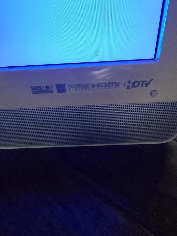 Vizio 32" Flat Screen T.V. - Image 4 of 4