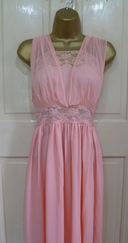 VINTAGE "GILEAD" PRETTY PEACH SILKY NYLON MIDI NIGHTDRESS PRETTY LACE SZ 12-14 - Picture 2 of 9