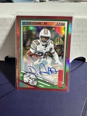 De'Von Achane Red Zone Auto /20 2025 Panini Score #123 Miami Dolphins