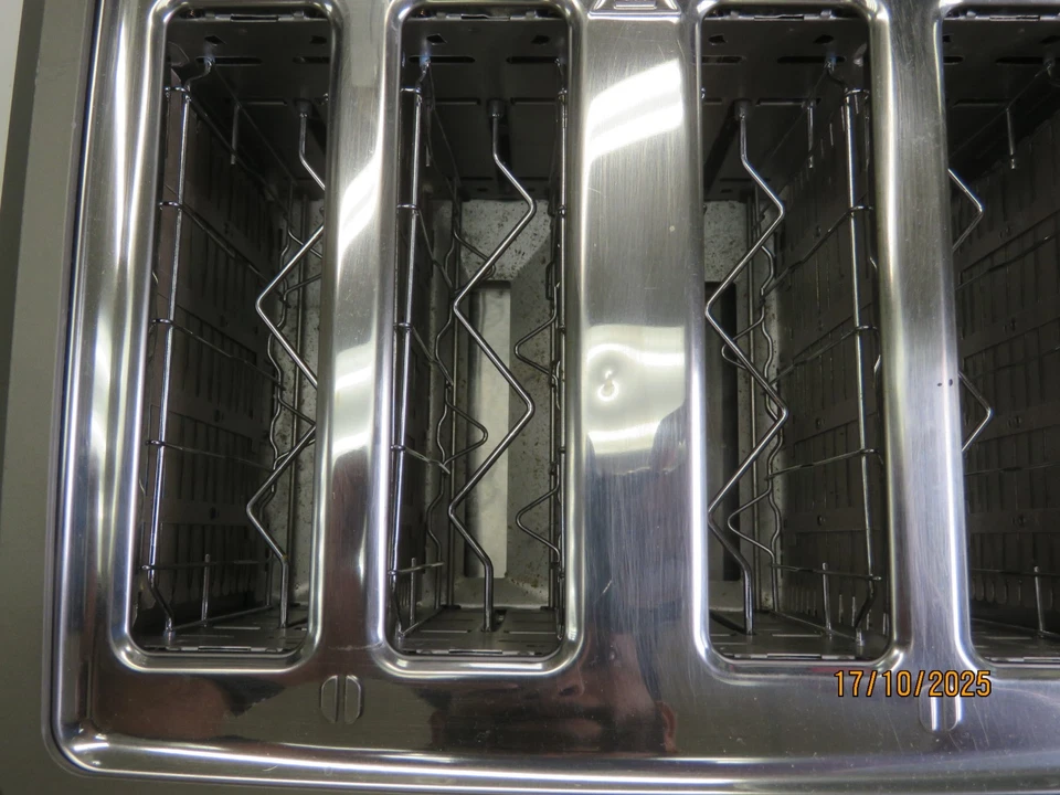 Wolf Gourmet Toaster - 4-Slice - Stainless Steel (WGTR154S-C) USED - Image 3 of 4