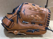 Mizuno Power Close Prospect Right-Hand Throw Glove for Ages 9-10 O22