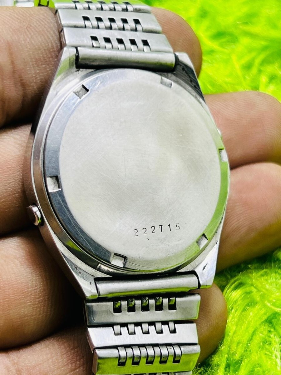 Vintage 1977 Casio 21QS-10 Stainless Steel OG Bracelet Digotal