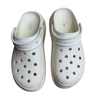 Crocs Classic Bae Platform Clogs White Size 8 Women s Shoes Used