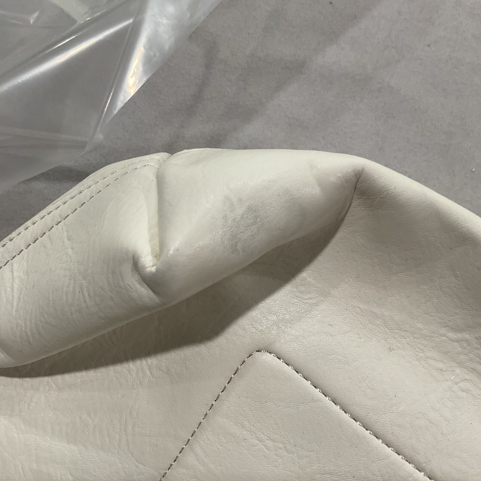 Women’s Solid White Colored Handbag - image 8