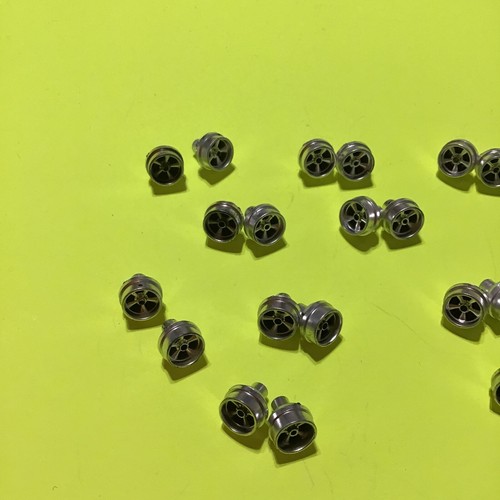 VINTAGE 10 PAIR GROUP 5 SPOKE CHROME MAG WHEELS / H-O SCALE / UNMARKED / LOT B ! - Picture 5 of 11