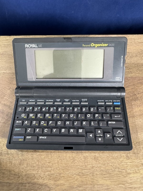 VTG Royal 64k personal organizer dm2000