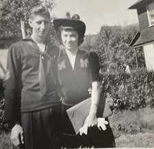 1940s WWII US Military Man in Uniform  Cute Girlfriend Original Photo P14zb45