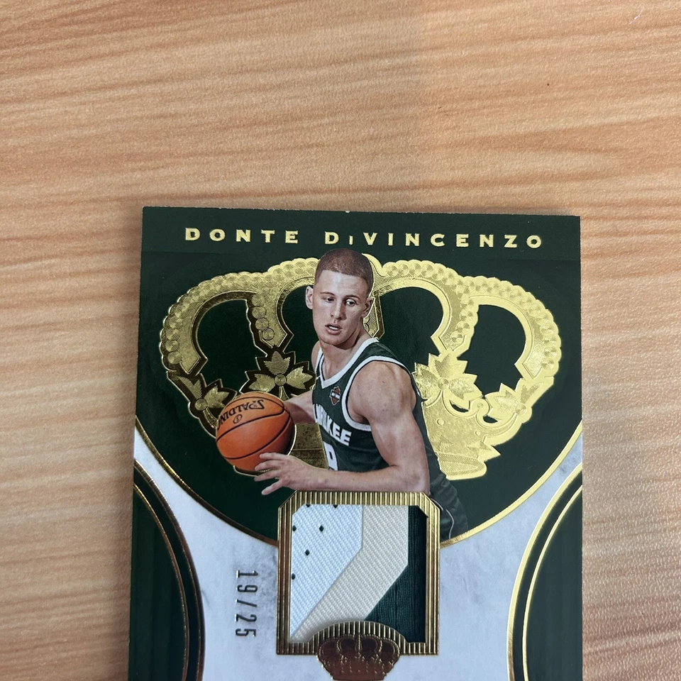 2018-19 Panini Crown Royale Donte Divincenzo Rookie Jersey Auto Patch /25 Bucks - Image 2 of 4
