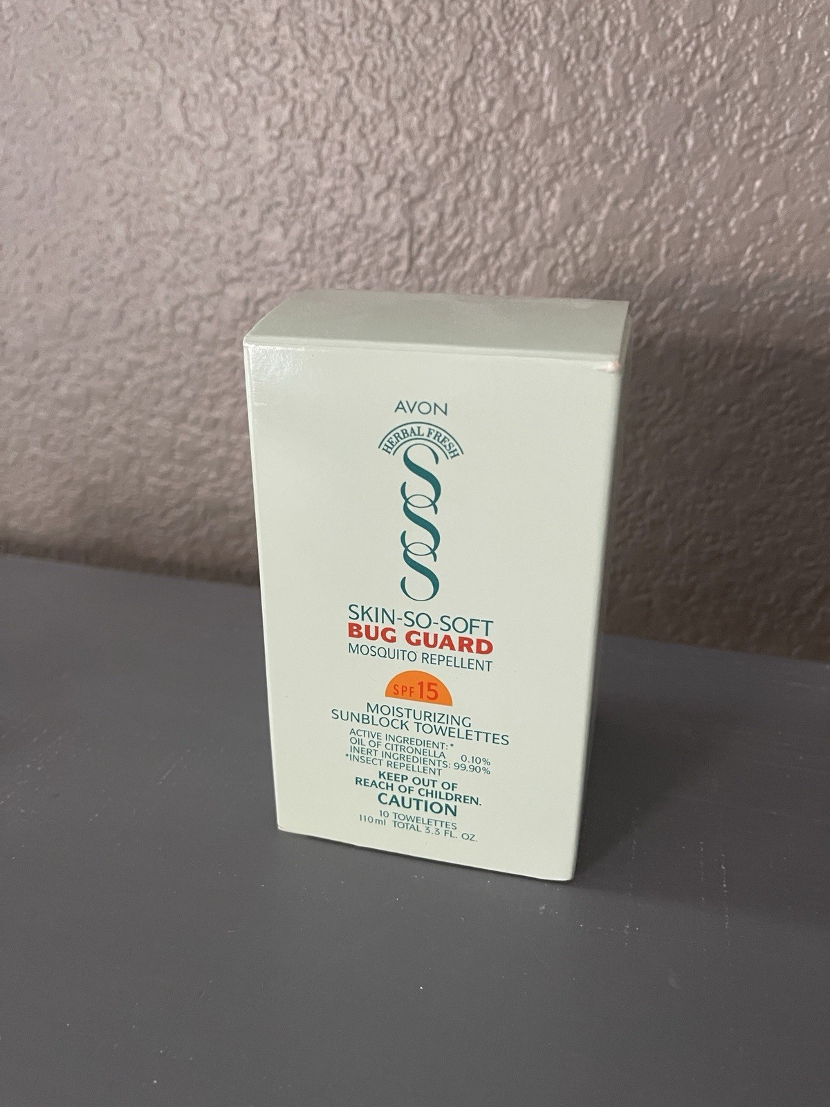 Avon Skin So Soft Bug Guard SPF 10 Sunblock Moisturizing Towelettes 1999 New