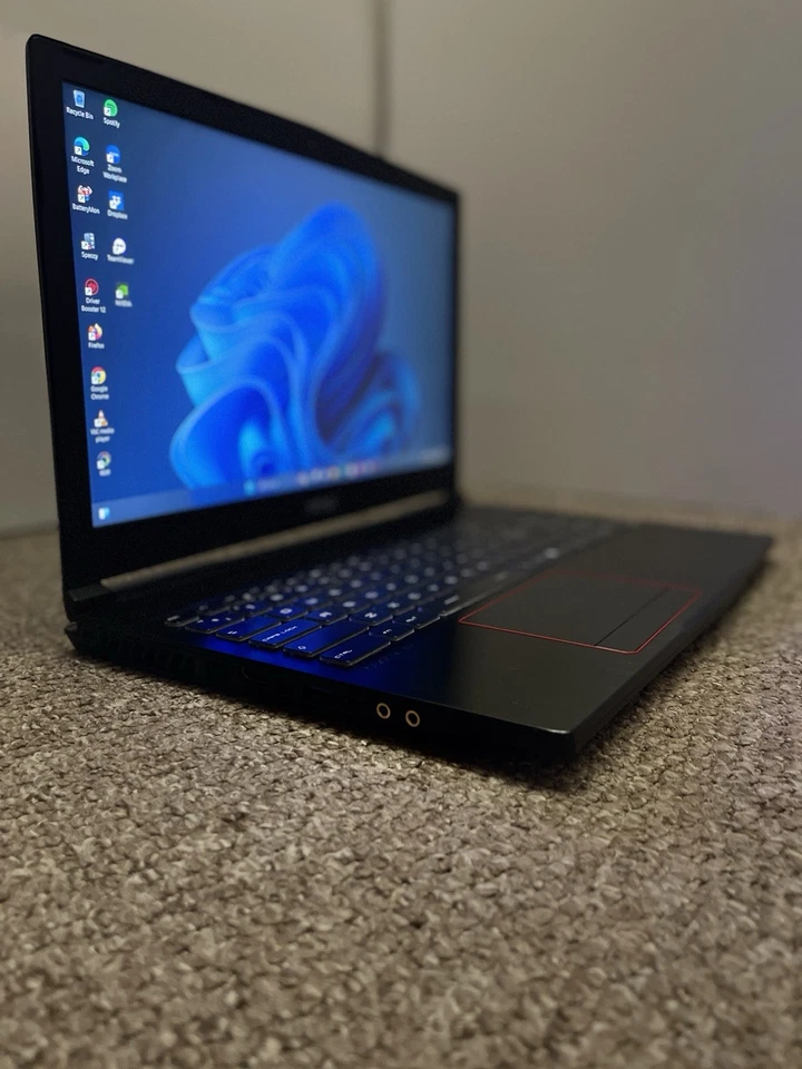 MSI GE63-7RD Gaming - 15.6'' i7 32GB 128GB SSD+1TB HDD GeForce GTX 1050Ti Win11 - Image 2 of 4