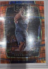 2021-22 Panini Select - Concourse Luka Dončić #12 Orange Flash Prizm