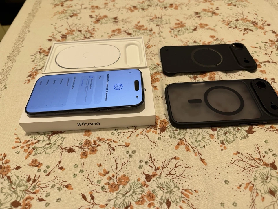 Apple iPhone 17 · 256GB, foto 3 di 5