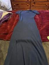 Woman’s Olive And Oak Dress Size Small