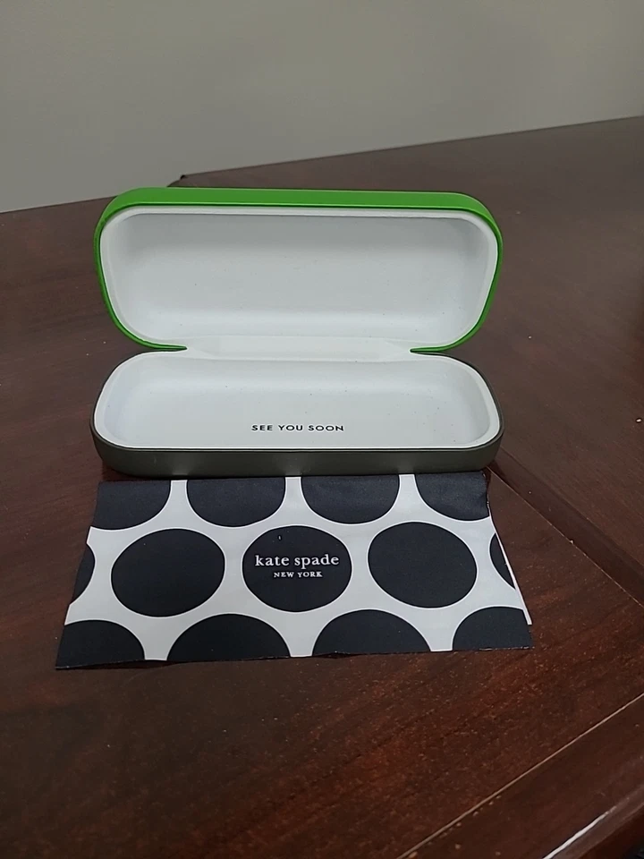 Estuche para gafas Kate Spade New York grande verde negro con tela de lunares Foto 2 de 4