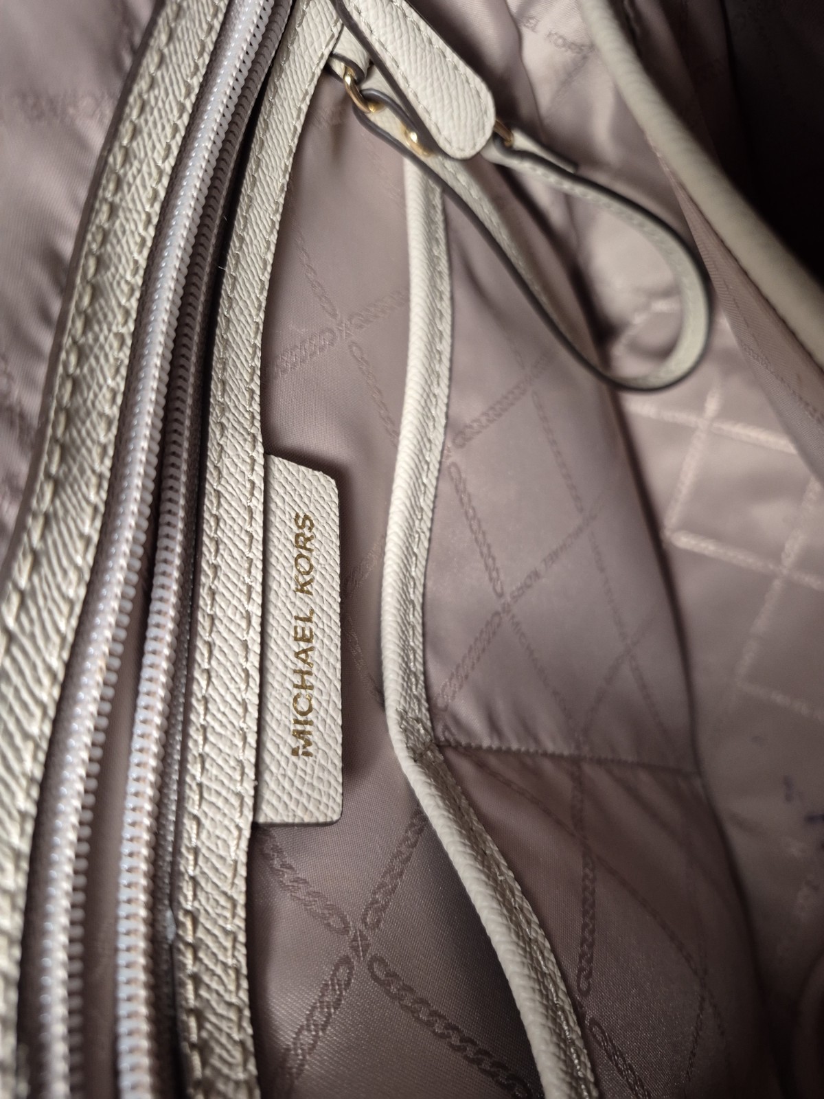 AUTHENTIC Michael Kors Cream Structured Tote Hand… - image 8