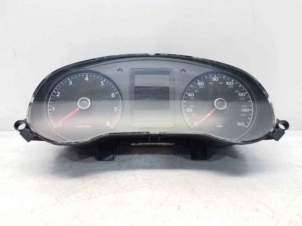 2011-12 Volkswagen Jetta (Sedan / Gas) Speedometer Cluster - MPH *128K Miles* - Image 2 of 4