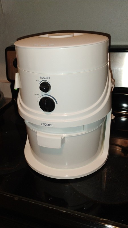 New NutriMill High Speed FLOUR GRAIN MILL L'equipe Food Grinder for Bread 20 Cup