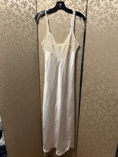 Victoria's Secret Vintage Gold Label Ivory Lace Bridal Nightgown Size Small S