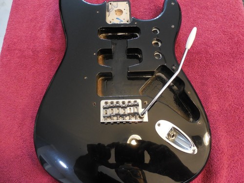 Fender Stratocaster MIM Body w/Hardware Excellent