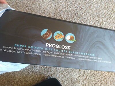Revamp Progloss Deepform Ceramic Straightener Brush   Ionic Anti-Frizz