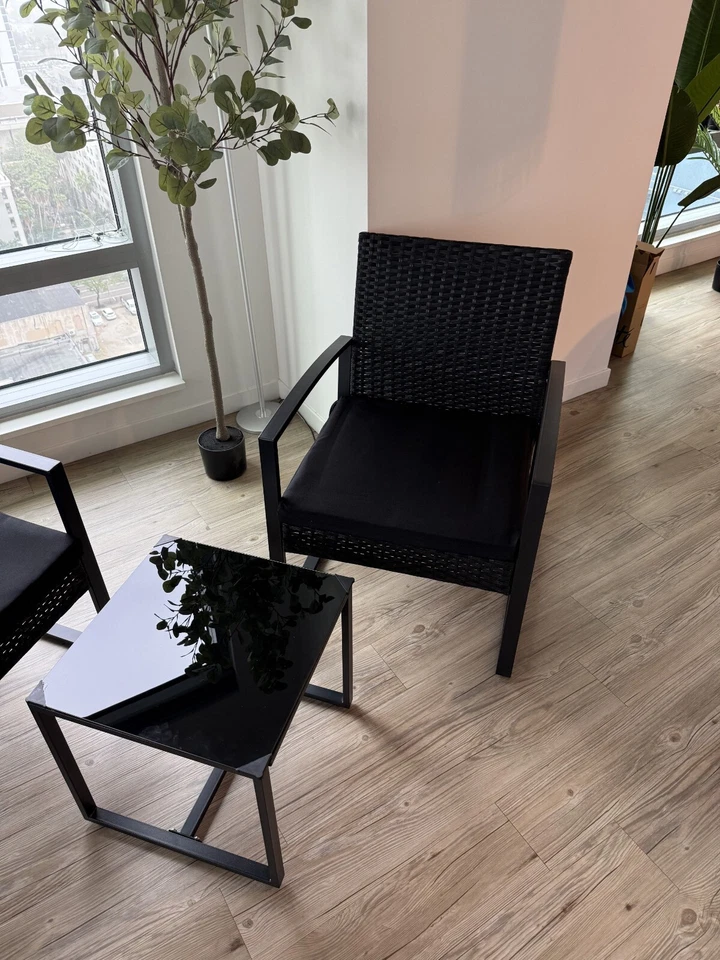 Muebles de patio de exterior Juego de 3 piezas de bistró 2 sillas y mesa con cojines ¡negro! Foto 3 de 4