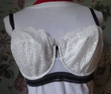 Pretty Polly Underwired Non Padded Geo Lace Triangle  Bra in White   36DD