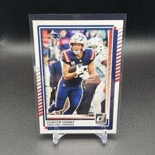 2025 Panini Donruss #69 - Hunter Henry - New England Patriots 