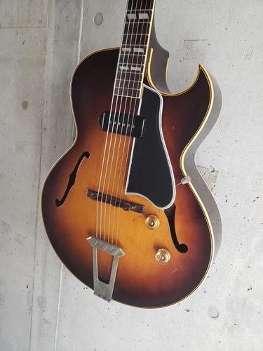 Gibson ES 175 Made in 1950  Yonago store