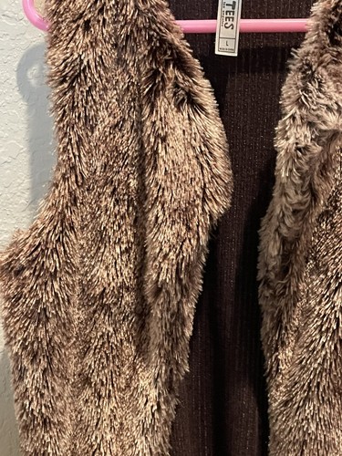 Girls Beauttees Brown Faux Fur Sz L Vest Soft Comfortable Stretch - Picture 2 of 7