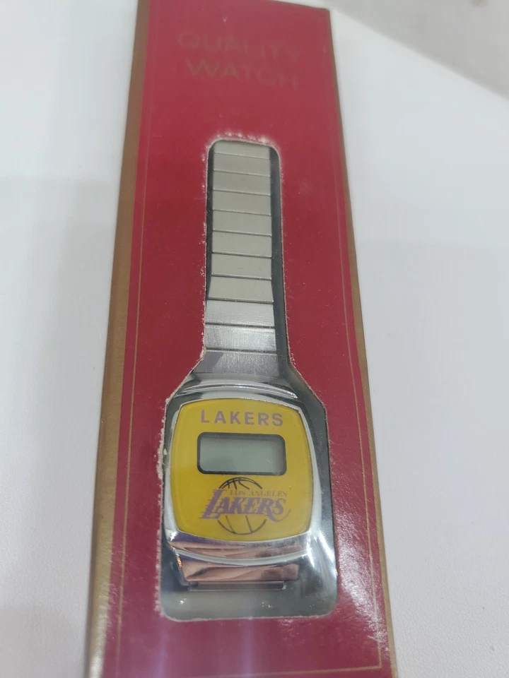 Vintage New in Package LOS ANGELES LAKERS Digital quartz WOMEN SILVER Watch - Image 2 of 3
