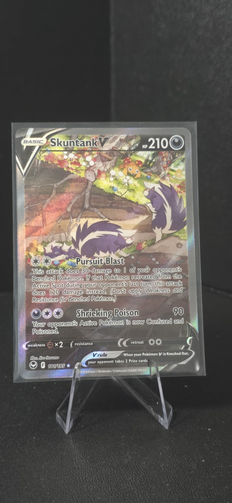 Pokémon TCG Skuntank V Alt Art Silver Tempest 181/195 NM