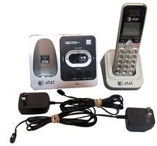 AT T 2-piece Cordless 1 Phone System w Caller ID Voicemail EL52251 bases  cords