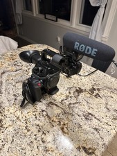 Canon EOS C100 Mark II Cinema Camera Body with Top Handle And Rode VideoMic Pro