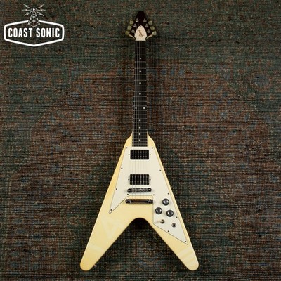 ギター GibsonUSA FlyingV 67Reissue ClassicWhite Gibson USA '67 Flying V 1991 - Classic White | Tone Wolf