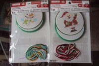 Creatology Christmas Kid's Craft Min Plastic Canvas Cross Stitch Kit - Christmas Creatology Christmas Kid's Craft Min Plastic Canvas Cross Stitch Kit - Christmas