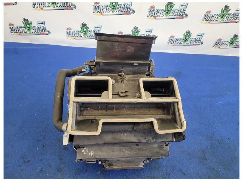 2014 Audi R8 V10 Coupe Heater Core Box Air Evaporator AC HVAC *Parts* 2136