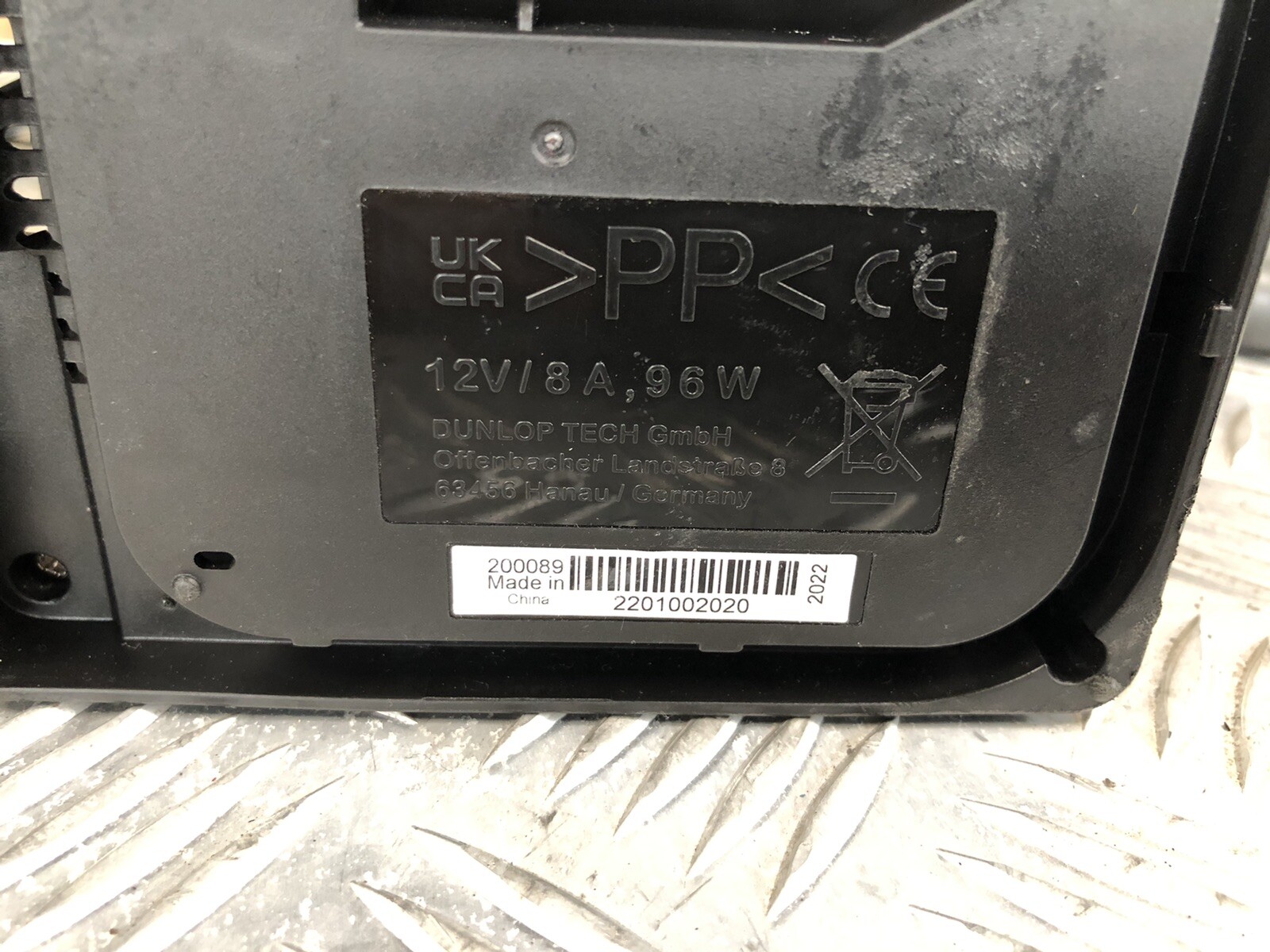 RENAULT DACIA TYRE INFLATION KIT 997910290R | eBay