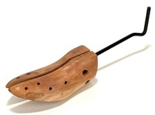 Vintage Single Florsheim Wooden Shoe Tree Mold Stretcher Form Insert Size 7D-11A