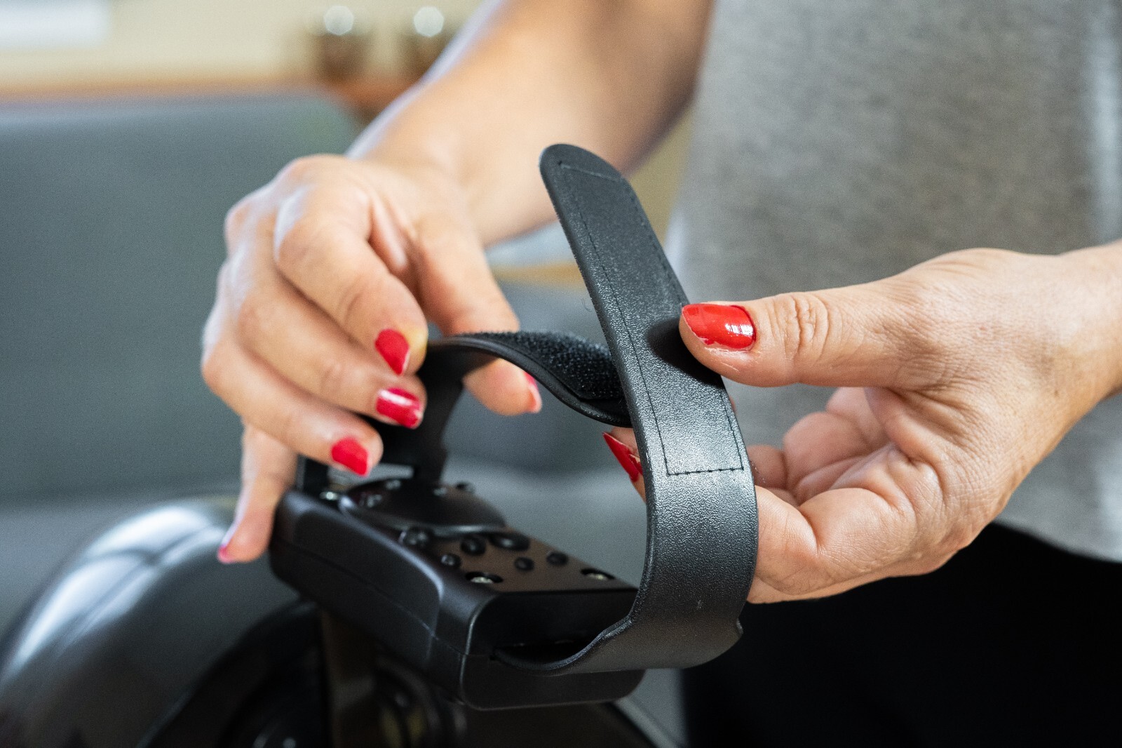 Pédalier motorisé avec télécommande et 12 vitesses pour gym douce senior - 4