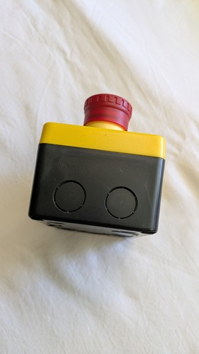 Profi 230V Sicherheitsschalter Maschinenschalter Ein/Aus mit Wiederanlaufschutz - Bild 3 von 8