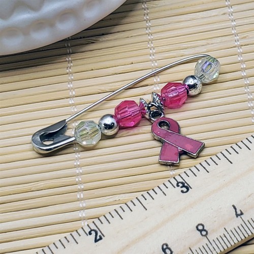 Handmade Pink Ribbon Breast Cancer Enamel and Acrylic Metal Lapel Pin Brooch - Bild 4 von 4