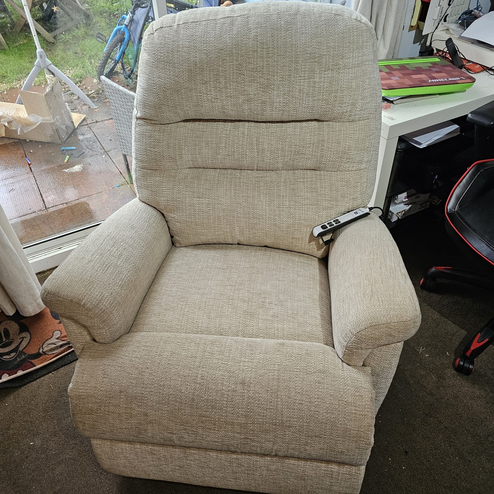 HSL Riser Recliner Chair Penrith And Dual Motor Armchair Rise & Lift STANDARD eBay