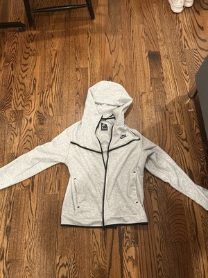 Men s Grey Nike Tech - Adult Medium - Used