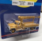 HO Scale Athearn Ford F-850 Boom Truck Union Pacific - UP New NIB — photo 2